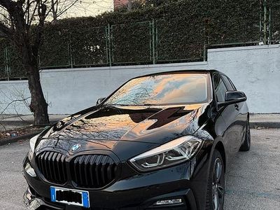 Usata BMW 118 Sport Line 136 CV (100 kW) 2021 Nero Utilitaria