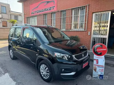 Usata Peugeot Rifter Active 102 CV (75 kW) 2019 Nero Monovolume