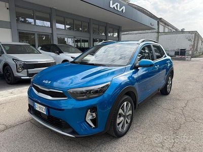 Usata Kia Stonic Style 100 CV (73 kW) 2024 Blu SUV