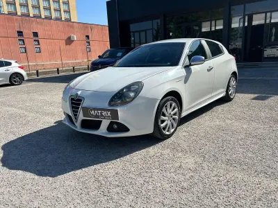 Usata Alfa Romeo Giulietta Progression 170 CV (125 kW) 2010 Bianco Utilitaria
