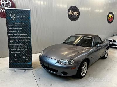 Usata Mazda MX5 110 CV (80 kW) 2002 Grigio Cabrio