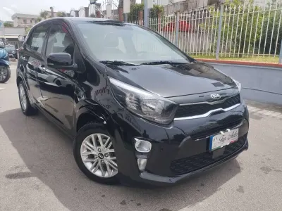 Usata Kia Picanto Comfort 67 CV (49 kW) 2021 Nero Utilitaria