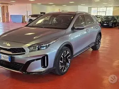 Begagnad Kia XCeed Style 120 HK (88 kW) 2023 Grå SUV