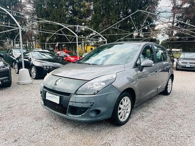 Usata Renault Scénic III 110 CV (80 kW) 2011 Grigio Monovolume