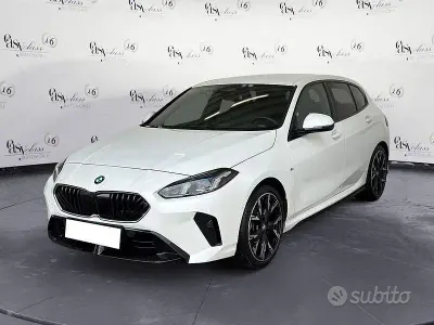 Käytetty BMW 118 M Sport 150 HP (110 kW) 2025 Valkoinen Viistoperä