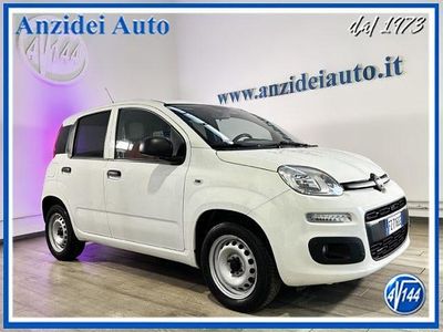 Usata Fiat Panda Pop 69 CV (50 kW) 2019 Bianco pastello Furgone