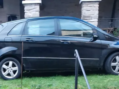 Usata Mercedes B180