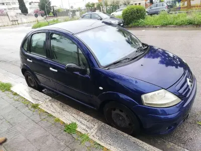 Usata Citroën C3 Exclusive 68 CV (50 kW) 2003 Blu/azzurro Berlina