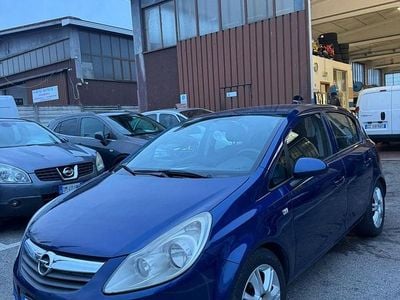 Usata Opel Corsa 90 CV (66 kW) 2009 Blu Utilitaria