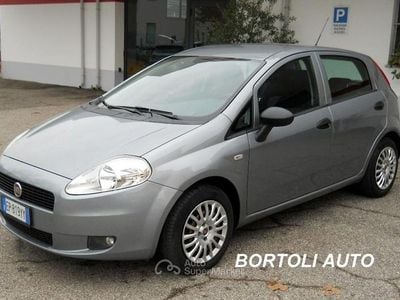 Grigio Usata 2013 Fiat Punto Berlina | 6900 € (Cara)