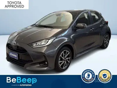 Usata Toyota Yaris Hybrid Trend 92 CV (67 kW) 2022 Grigio Berlina