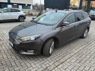Usata Ford Focus Titanium 120 CV (88 kW) 2016 Grigio Station wagon