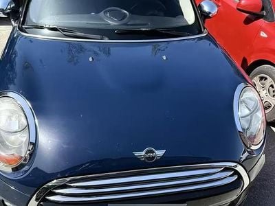 Usata Mini Cooper D 116 CV (85 kW) 2016 Blu Utilitaria