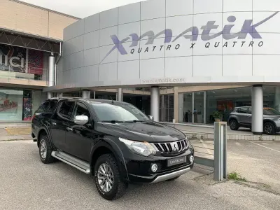 Usata Mitsubishi L200 Intense 181 CV (133 kW) 2018 Nero metallizzato Pick-up