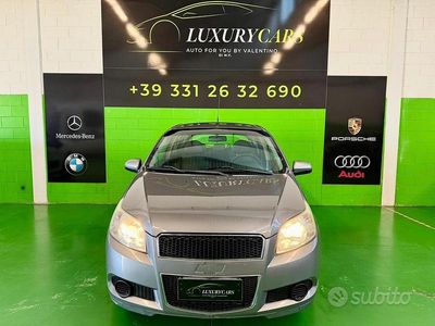 Usata Chevrolet Aveo 84 CV (61 kW) 2011 Grigio Berlina