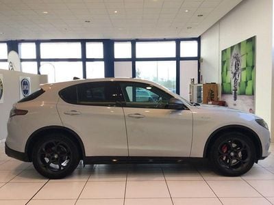 Usata Alfa Romeo Stelvio Veloce 209 CV (153 kW) 2025 Grigio SUV