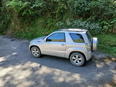 Usata Suzuki Grand Vitara 129 CV (94 kW) 2010 Grigio SUV