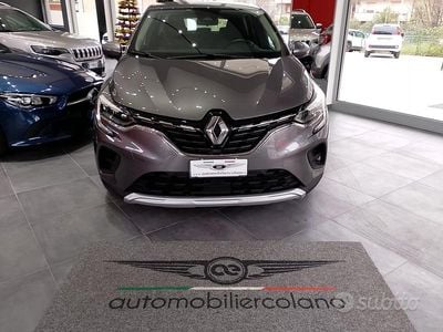 Usata Renault Captur Business 95 CV (69 kW) 2021 Grigio SUV