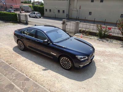 BMW 730