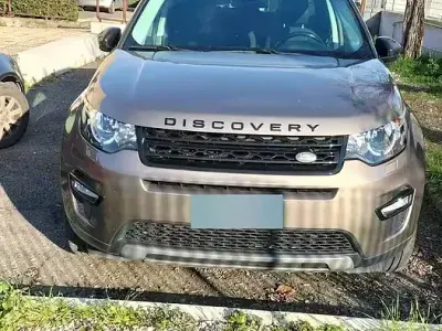Usata Land Rover Discovery Sport Black Edition 150 CV (110 kW) 2018 Marrone SUV