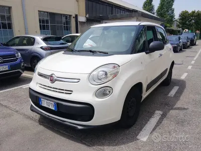 Usata Fiat 500L Lounge 95 CV (69 kW) 2014 Bianco Monovolume