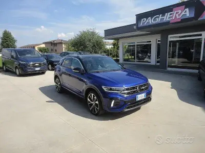 Usata VW T-Roc R-line 150 CV (110 kW) 2023 Blu SUV