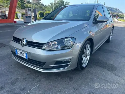 Usata VW Golf VII Highline 110 CV (80 kW) 2015 Grigio Berlina