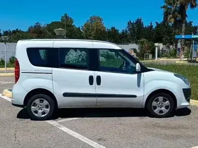 Occasion Fiat Doblò 90 ch (66 kW) 2012 Blanc Monospace