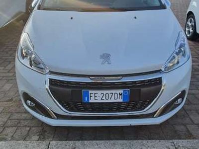 usata Peugeot 208 2085p 1.6 bluehdi GT Line 100cv