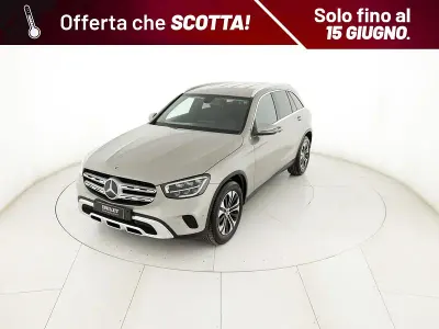 Usata Mercedes GLC220 194 CV (142 kW) 2022 Argento SUV