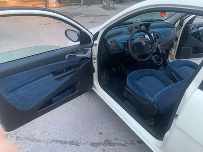 Usata Lancia Ypsilon 69 CV (50 kW) 2003 Utilitaria