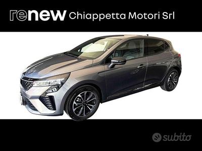 Usata Renault Clio V Techno 90 CV (66 kW) 2025 Grigio Berlina