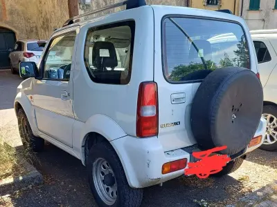 Usata Suzuki Jimny 86 CV (63 kW) 2007 Bianco SUV