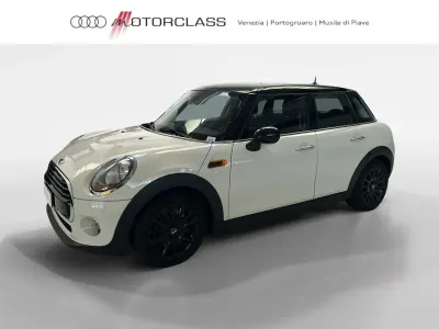 Usata Mini Cooper D 116 CV (85 kW) 2015 Bianco Utilitaria