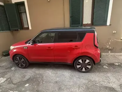 Usata Kia Soul 136 CV (100 kW) 2015 Rosso SUV