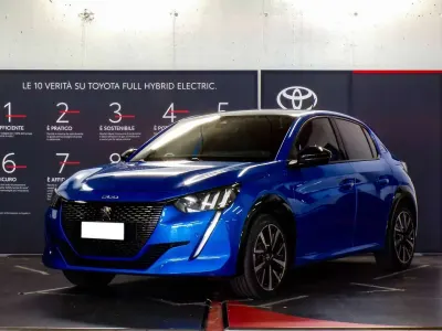 Usata Peugeot 208 GT-line 101 CV (74 kW) 2020 Blu/azzurro Utilitaria