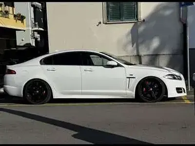 Usata Jaguar XF Luxury 241 CV (177 kW) 2015 Berlina