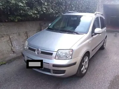 Usata Fiat Panda Dynamic 69 CV (50 kW) 2011 Grigio Utilitaria