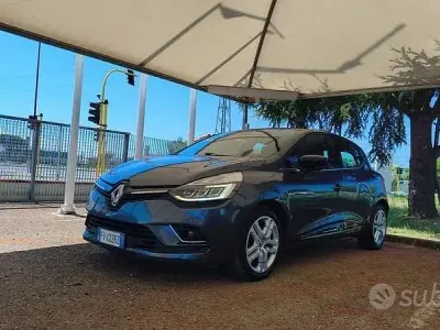 Usata Renault Clio IV Zen 75 CV (55 kW) 2019 Bluazzurro Berlina