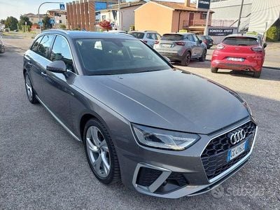Usata Audi A4 Comfort 163 CV (119 kW) 2021 Grigio scuro metallizzato Station wagon