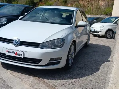Usata VW Golf VII Highline 110 CV (80 kW) 2016 Bianco Berlina