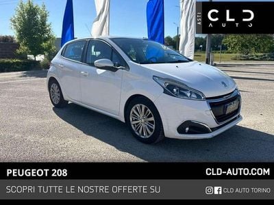 Begagnad Peugeot 208 Allure 75 HK (55 kW) 2016 Vit Halvkombi