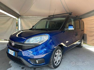 Usata Fiat Doblò Easy 135 CV (99 kW) 2015 Blu Monovolume
