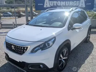 Usata Peugeot 2008 Allure 99 CV (72 kW) 2017 Bianco SUV