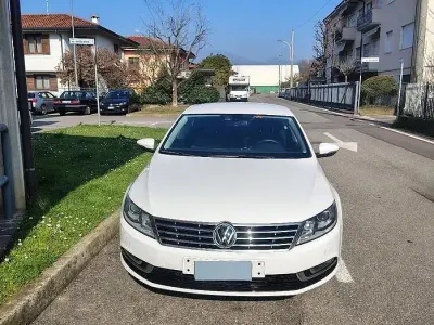 Usata VW Passat 140 CV (102 kW) 2012 Bianco Berlina