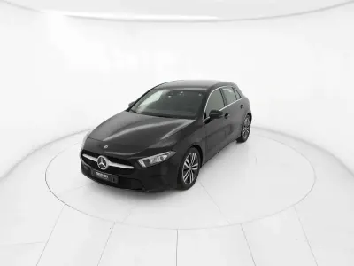 Usata Mercedes A180 116 CV (85 kW) 2020 Nero Berlina