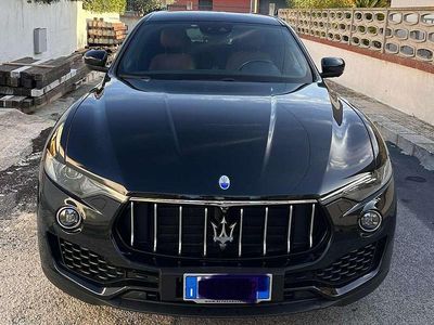 Usata Maserati Levante 250 CV (183 kW) 2017 Nero SUV