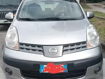 Usata Nissan Note 88 CV (64 kW) 2006 Grigio Utilitaria