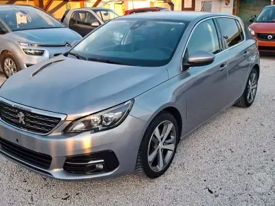 Usata Peugeot 308 Allure 131 CV (96 kW) 2019 Grigio Berlina