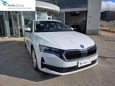 Bianco Usata 2024 Skoda Octavia Style Station wagon | 27.500 € (Buon prezzo)